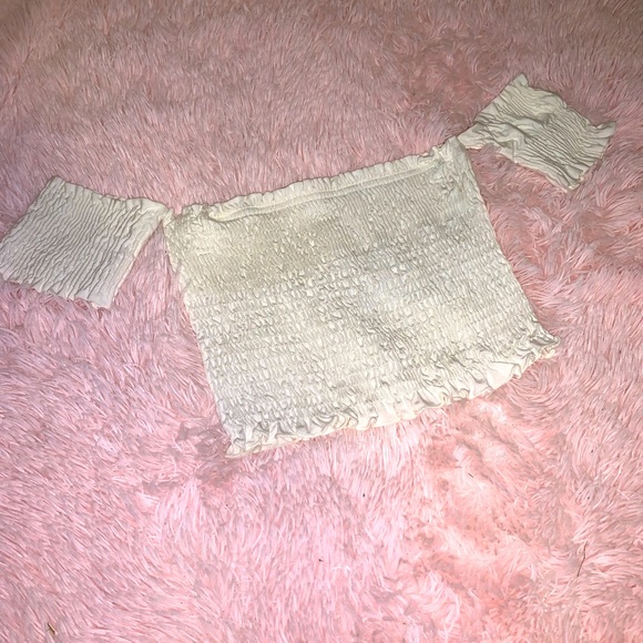 White Top - Picture 4 of 4